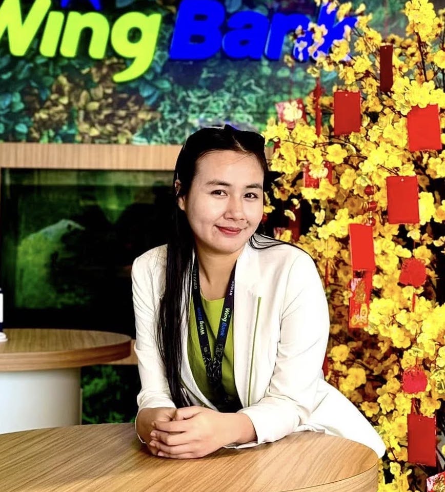 ហ៊រ ស្រីដែត